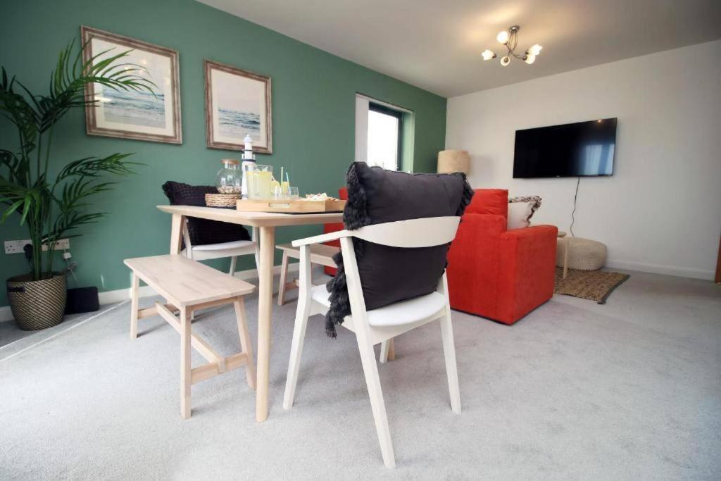 The Observatory By Mia Living 2 Bedroom Apartment Overlooking Swansea Beach With Free Parking Exteriér fotografie